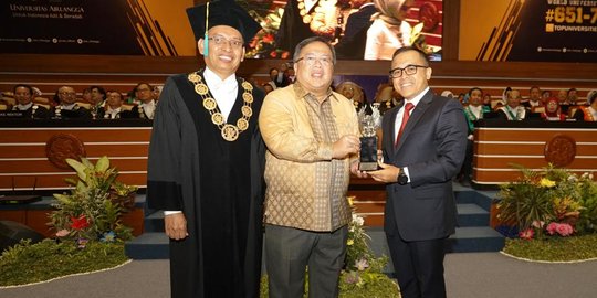 Banyuwangi Raih Anugerah Inovasi Daerah Terbaik dari Unair