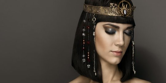 8 Tips Cantik Alami Warisan Ratu Mesir Cleopatra