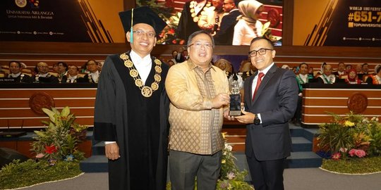 Bupati Anas: Unair Beri Kontribusi Besar bagi Perkembangan Ilmu Pengetahuan