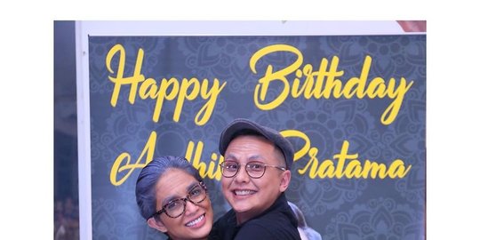 berdandan seperti orang tua di momen ultah andhika, ussy dan suami dikira ngeprank