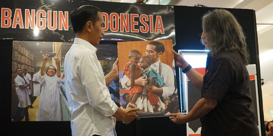 Presiden Jokowi Kunjungi Pameran Foto Membangun Indonesia