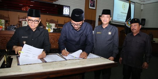 KUA-PPAS 2020 Disepakati, Bupati Anas Ucapkan Alhamdulillah