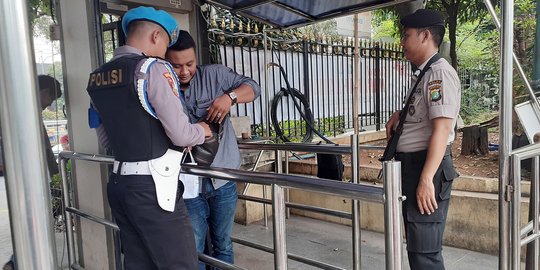 Pascaledakan di Medan, Polda Metro Dijaga Anggota Bersenjata Laras Panjang