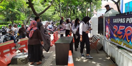 Bom Bunuh Diri di Medan, Polrestabes Bandung Geledah Barang Bawaan Pengunjung