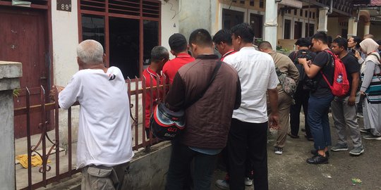 Polisi Geledah Rumah Terduga Pelaku Bom Bunuh Diri Polrestabes Medan