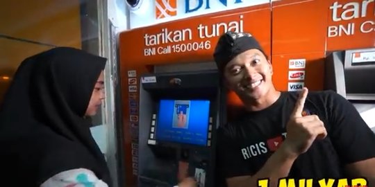 bersedia memperlihatkan isi saldo atm rev2