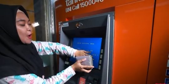 isi atm miliknya kalah jauh dibanding raffi dan barbie kumalasari rev2
