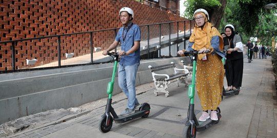 Pergub Soal Skuter Listrik akan Dikeluarkan Akhir Tahun