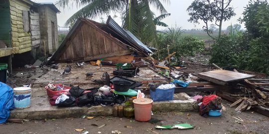 Puting Beliung Hantam 3 Desa di Banyuasin, 82 Rumah Hancur