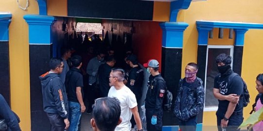 Densus 88 Tangkap Pasutri Terduga Teroris di Cianjur