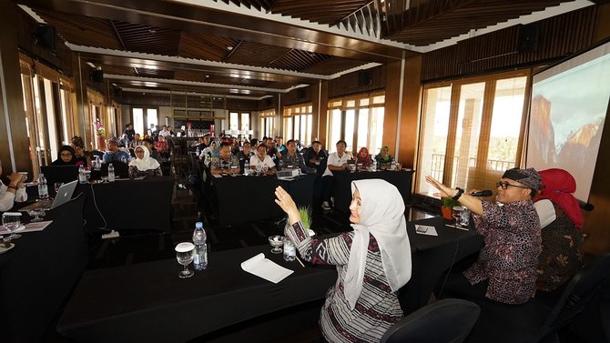 kemenparekraf menggelar focus group discussion penyusunan master plan geopark banyuwangi