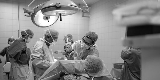 dengar sang anak lahir ke dunia rev1