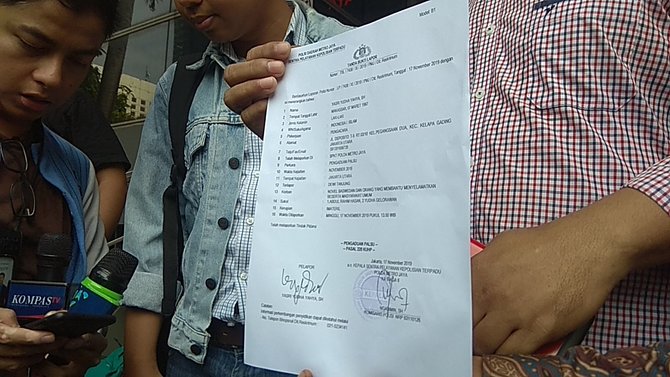 tetangga novel baswedan laporkan balik dewi tanjung ke polda metro jaya