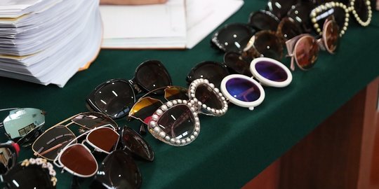 negara ambil keuntungan dari kasus kasus first travel rev1