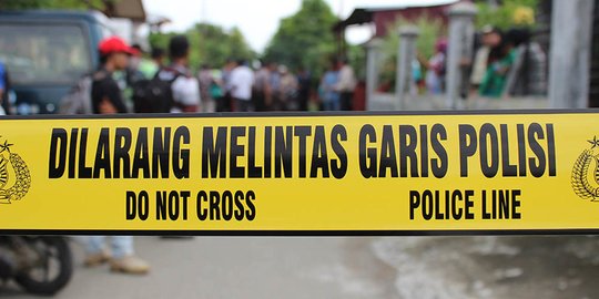 Asyik Berjudi Di Pasar Kemiri Muka 4 Orang Tak Berkutik Ditangkap Polisi Merdeka Com