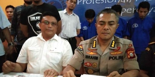 Hendak Diedarkan di Luwu Timur, Ganja Dibungkus Baju Bekas Diselundupkan Lewat Pos