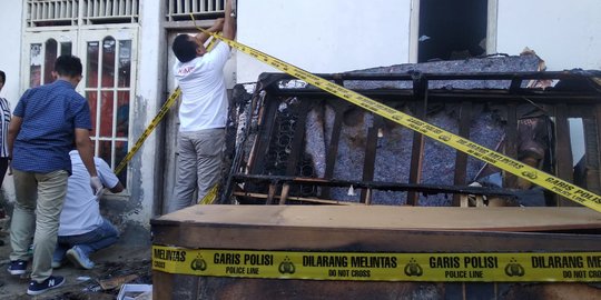Ibu Hamil dan Suaminya Terbakar di Dalam Kamar, Ditemukan Bensin Dalam Botol
