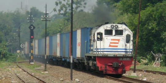 Kurangi Kepadatan Jalan Tol, Terminal Logistik Bakal Dibangun di Stasiun Bekasi