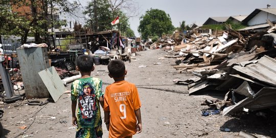 tolak relokasi ke rusun rev1