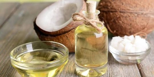 15 manfaat minyak kelapa untuk kecantikan yang sudah terbukti penelitian