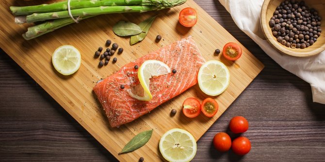 8 Makanan yang Bisa Bantu Kamu Terjaga Walau Ngantuk Melanda