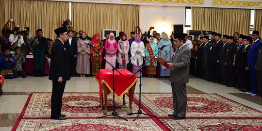 Yan Prana Resmi Jadi Sekda Riau, Gubernur Pesan Soal Amanah dan Tanggung Jawab