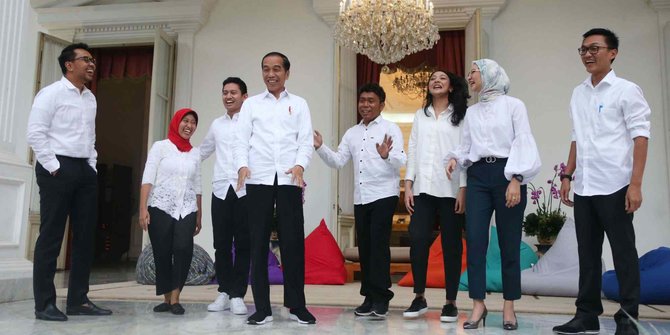 Pendidikan Mentereng Para Milenial yang Jadi Staf Khusus Jokowi