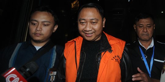 KPK Sita Catatan Keuangan usai Geledah 4 Lokasi Terkait Kasus Bupati Lampung Utara
