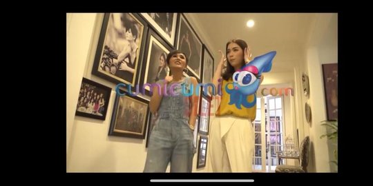 10 potret rumah yuni shara, bergaya kolonial dan ada studio lukisnya