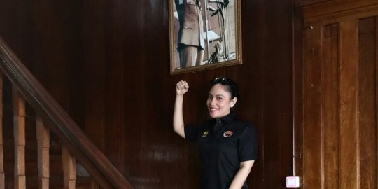 Fokus Sekolah Public Speaking, Clara Tampubolon Mundur dari Garda Pemuda NasDem