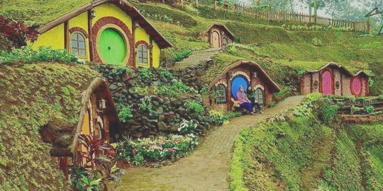 8 Replika Rumah Hobbit Di Indonesia Cocok Buat Foto Instagram Merdeka Com