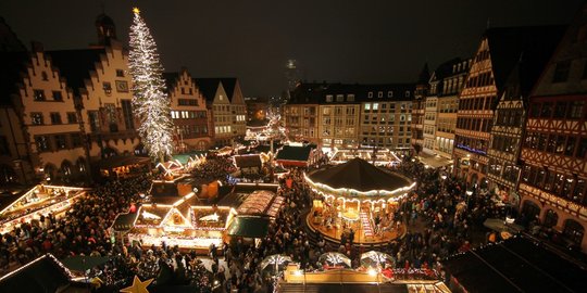 Kemeriahan Pasar Natal di Jerman