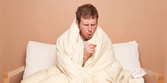 dan menggunakan semprotan hidung rev2