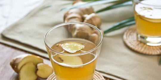 5 minuman luar biasa yang bisa bantu redakan rasa nyeri di sekujur tubuh