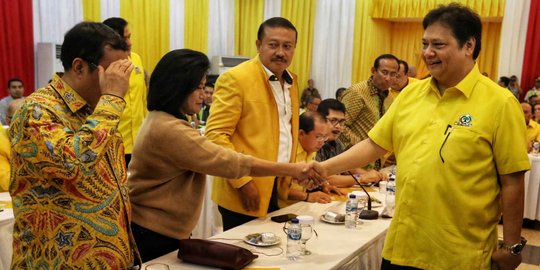 Loyalis Bamsoet Sebut Tiga Menteri Jokowi Tekan DPD Golkar untuk Pilih Airlangga