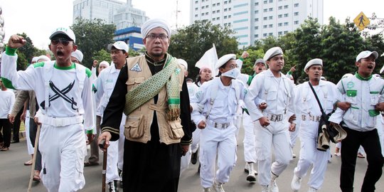 PKS Dorong Mendagri Tito Karnavian Keluarkan SKT untuk FPI