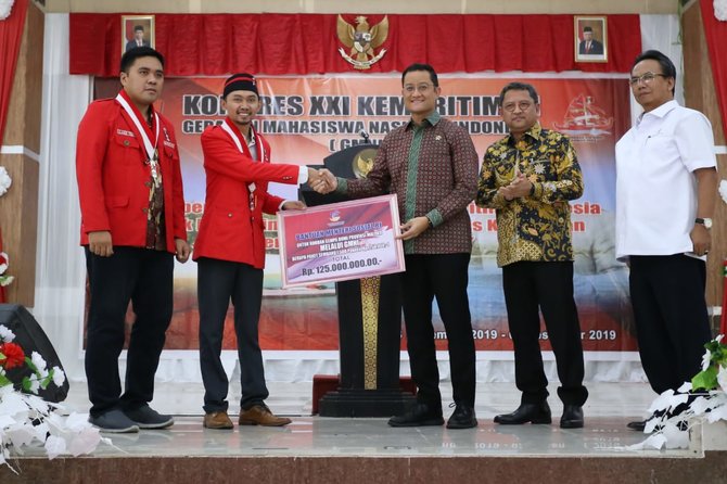 mensos ajak aktivis gmni jadi yang terdepan perangi kemiskinan