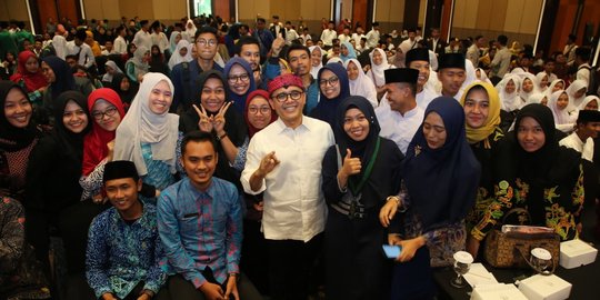 Bupati Anas Ajak Milenial Sokong Pembangunan Banyuwangi ke Depan