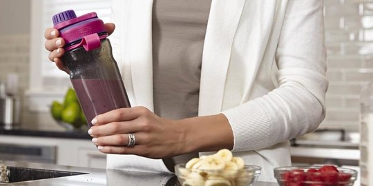 Rubbermaid dan Tetap Sehat dengan Terhidrasi di Tempat Kerja