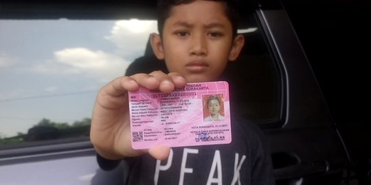 Nama Bocah SD Ini Mirip Cucu Jokowi La Lembah Manah