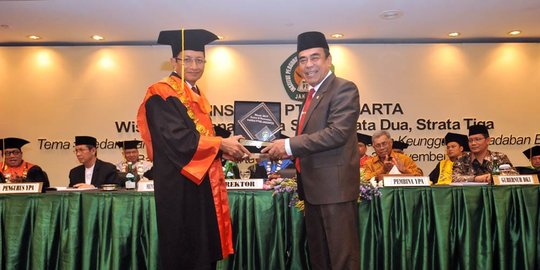 Menag Ingatkan Lulusan Institut PTIQ Jaga Kehormatan Negara dan Agama