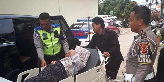 Ibu Hendak Melahirkan Terjebak Macet, Masalah di Jalur Puncak Sangat Serius