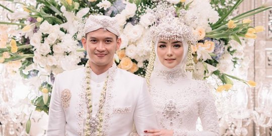 Kecupan Manis Rezky Aditya Untuk Citra Kirana Setelah Resmi Menikah, Romantis!