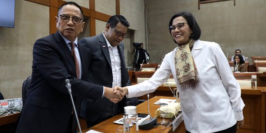 Kelucuan Saat BUMN ini Buat Bingung Menteri Sri Mulyani dan Anggota DPR