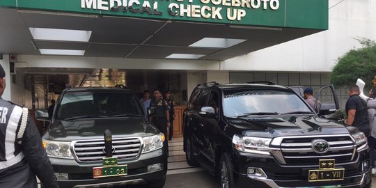 Sambangi RSPAD, Kapolda dan Pangdam Jaya Jenguk 2 TNI Korban Ledakan di Monas