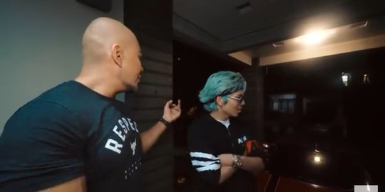 10 penampakan rumah mewah deddy corbuzier, ada tempat latihan bela diri hingga gym