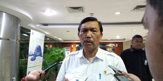 Menko Luhut soal Ledakan di Monas: Di AS Tembak Mati Enggak Ribut