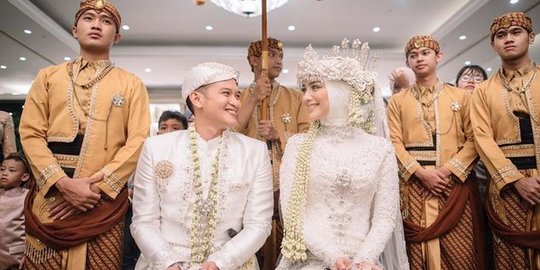 6 Pernikahan Selebriti Paling Mengejutkan Sepanjang Tahun 2019