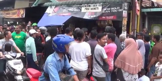 Perempuan Muda Tewas dengan Luka Sayatan Pada Leher dalam Kamar Kos di Medan