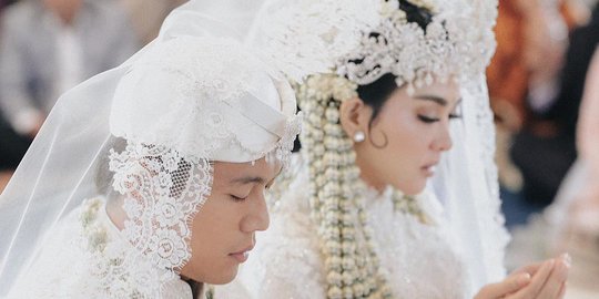 6 Pernikahan Artis Indonesia Jadi Sorotan Sepanjang Tahun 2019, Bikin Heboh